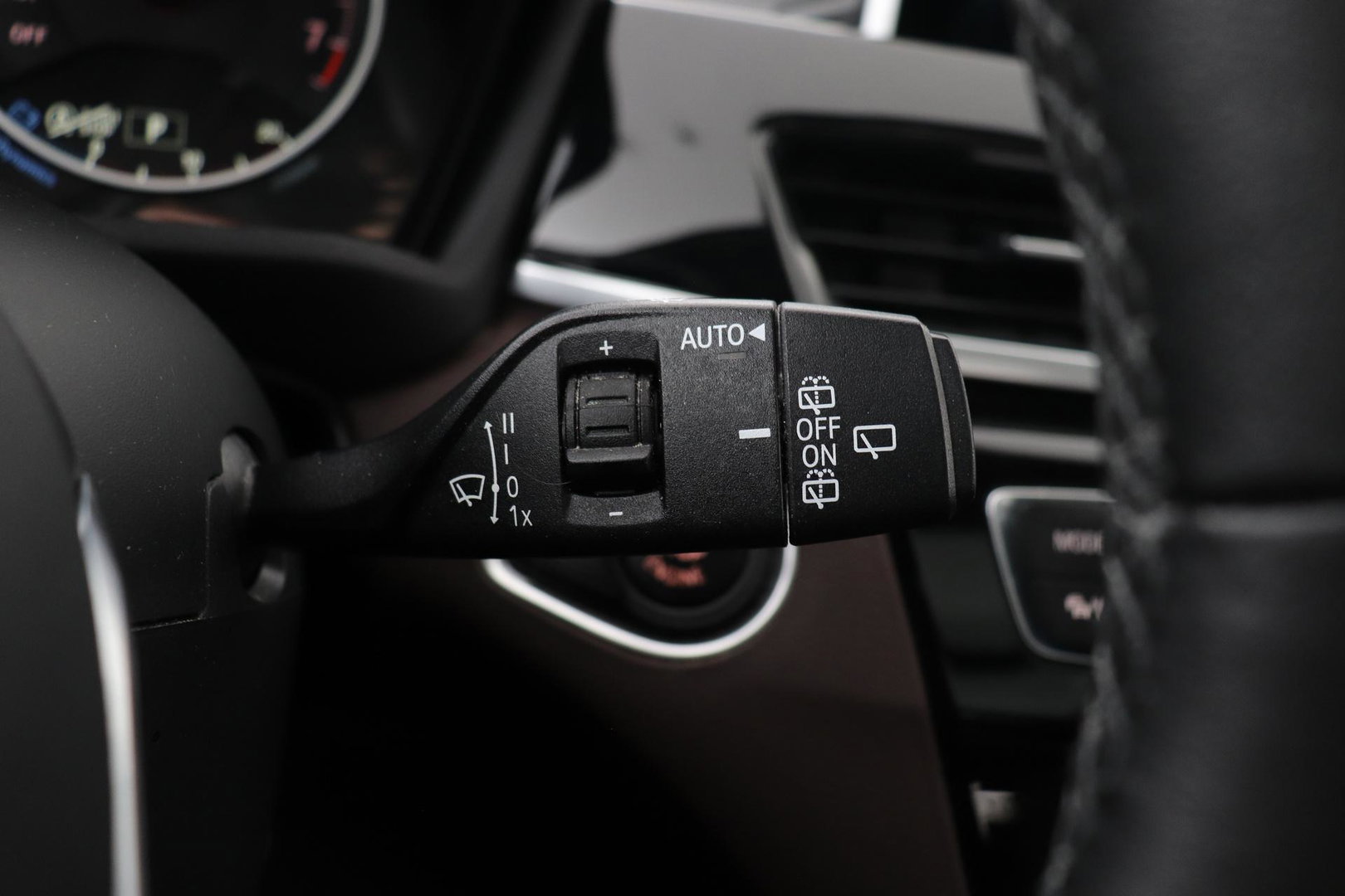 BMW X1 sDrive20i Centennial High Executive | Panoramadak | Head-Up | Vol-Leder | Stoelverwarming