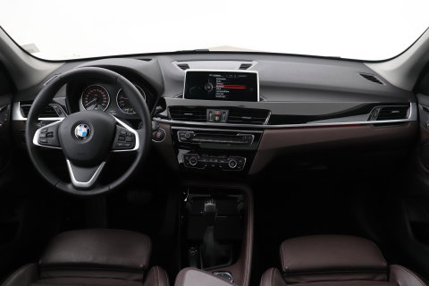 BMW X1 sDrive20i Centennial High Executive | Panoramadak | Head-Up | Vol-Leder | Stoelverwarming