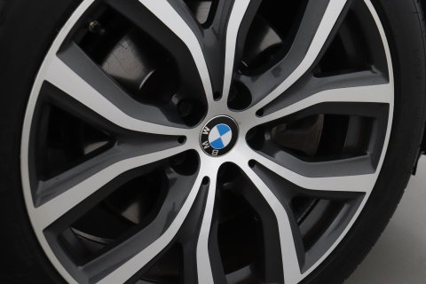 BMW X1 sDrive20i Centennial High Executive | Panoramadak | Head-Up | Vol-Leder | Stoelverwarming