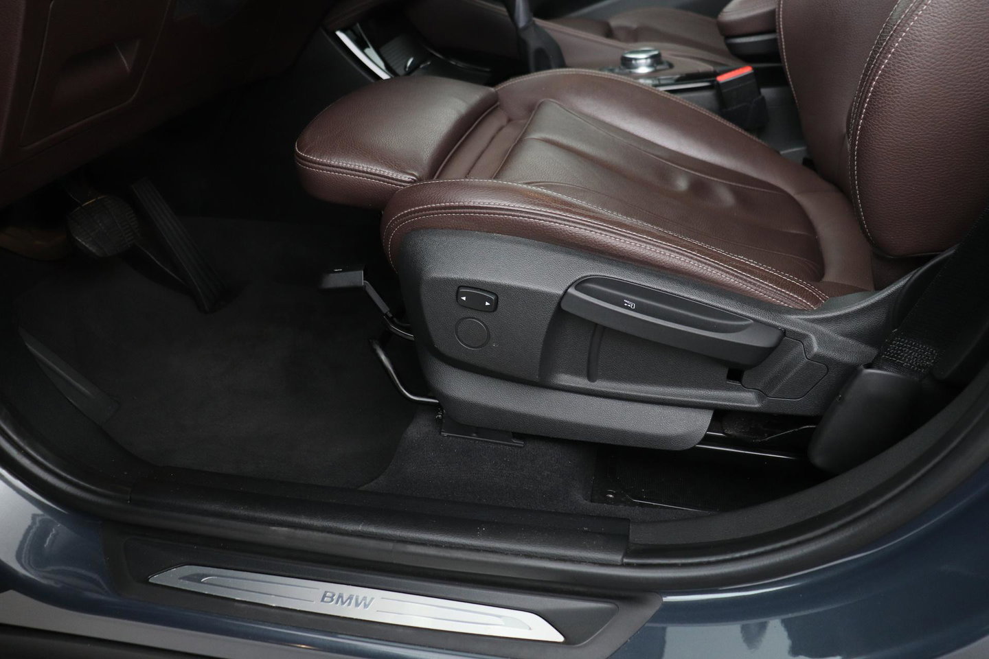 BMW X1 sDrive20i Centennial High Executive | Panoramadak | Head-Up | Vol-Leder | Stoelverwarming