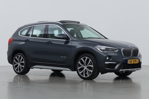 BMW X1 sDrive20i Centennial High Executive | Panoramadak | Head-Up | Vol-Leder | Stoelverwarming