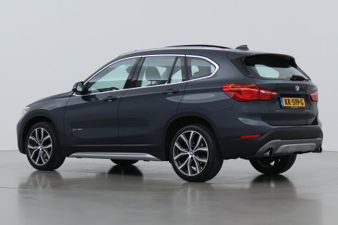 BMW X1 sDrive20i Centennial High Executive | Panoramadak | Head-Up | Vol-Leder | Stoelverwarming