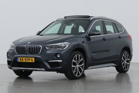 BMW X1 sDrive20i Centennial High Executive | Panoramadak | Head-Up | Vol-Leder | Stoelverwarming