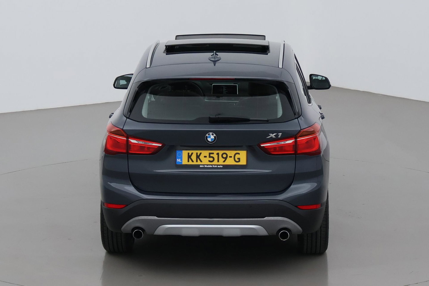 BMW X1 sDrive20i Centennial High Executive | Panoramadak | Head-Up | Vol-Leder | Stoelverwarming