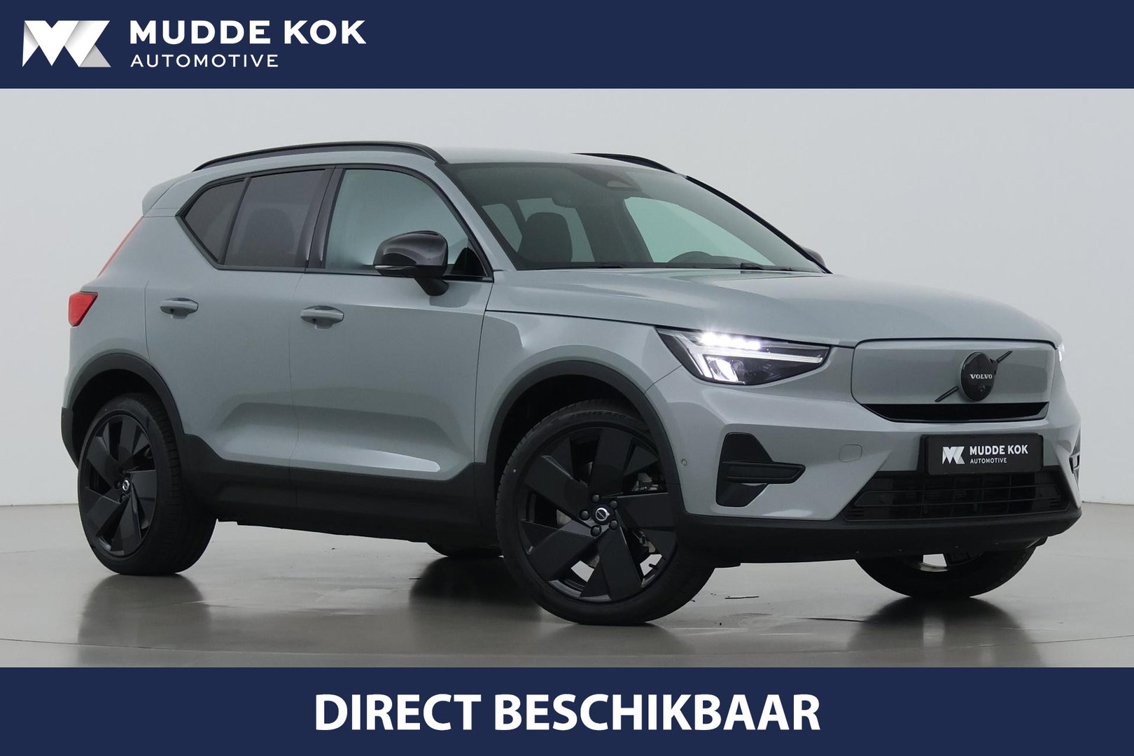 Volvo EX40 Twin Motor Plus Black Edition 82 kWh | 409 PK! | AWD | 360° Camera | Harman/Kardon | Stoel+Stuurverwarming | ACC