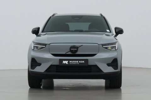 Volvo EX40 Twin Motor Plus Black Edition 82 kWh | 409 PK! | AWD | 360° Camera | Harman/Kardon | Stoel+Stuurverwarming | ACC