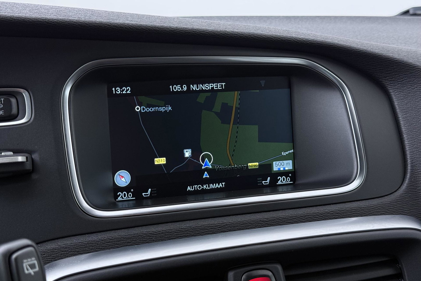 Volvo V40 Cross Country 1.5 T3 Summum | Panoramadak | Automaat | Camera | Memory | LED | Stoelverwarming | 19 inch