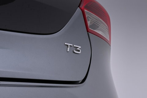 Volvo V40 Cross Country 1.5 T3 Summum | Panoramadak | Automaat | Camera | Memory | LED | Stoelverwarming | 19 inch
