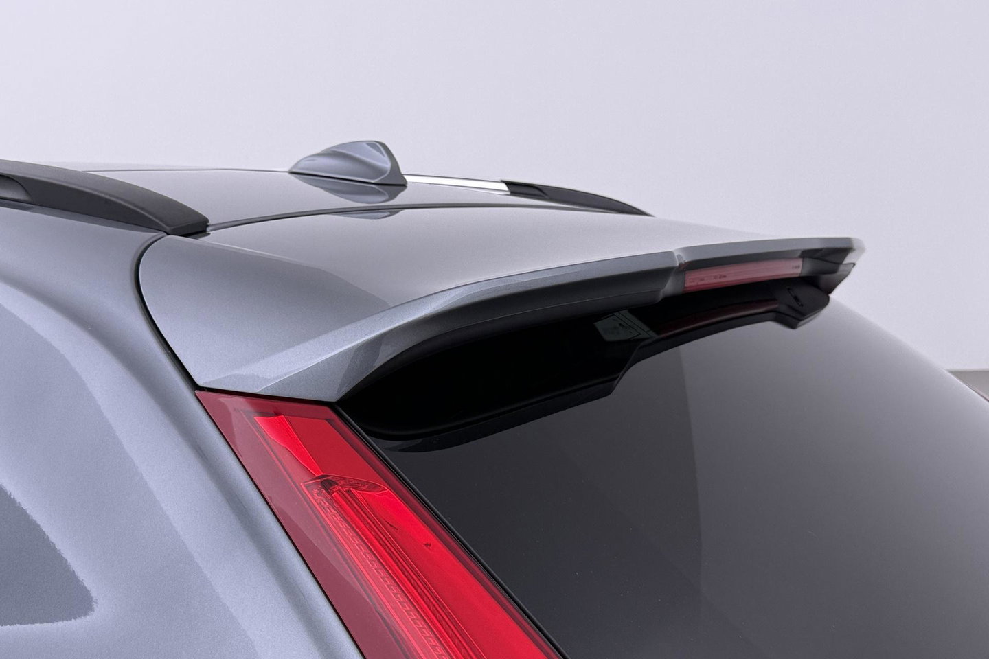 Volvo V40 Cross Country 1.5 T3 Summum | Panoramadak | Automaat | Camera | Memory | LED | Stoelverwarming | 19 inch