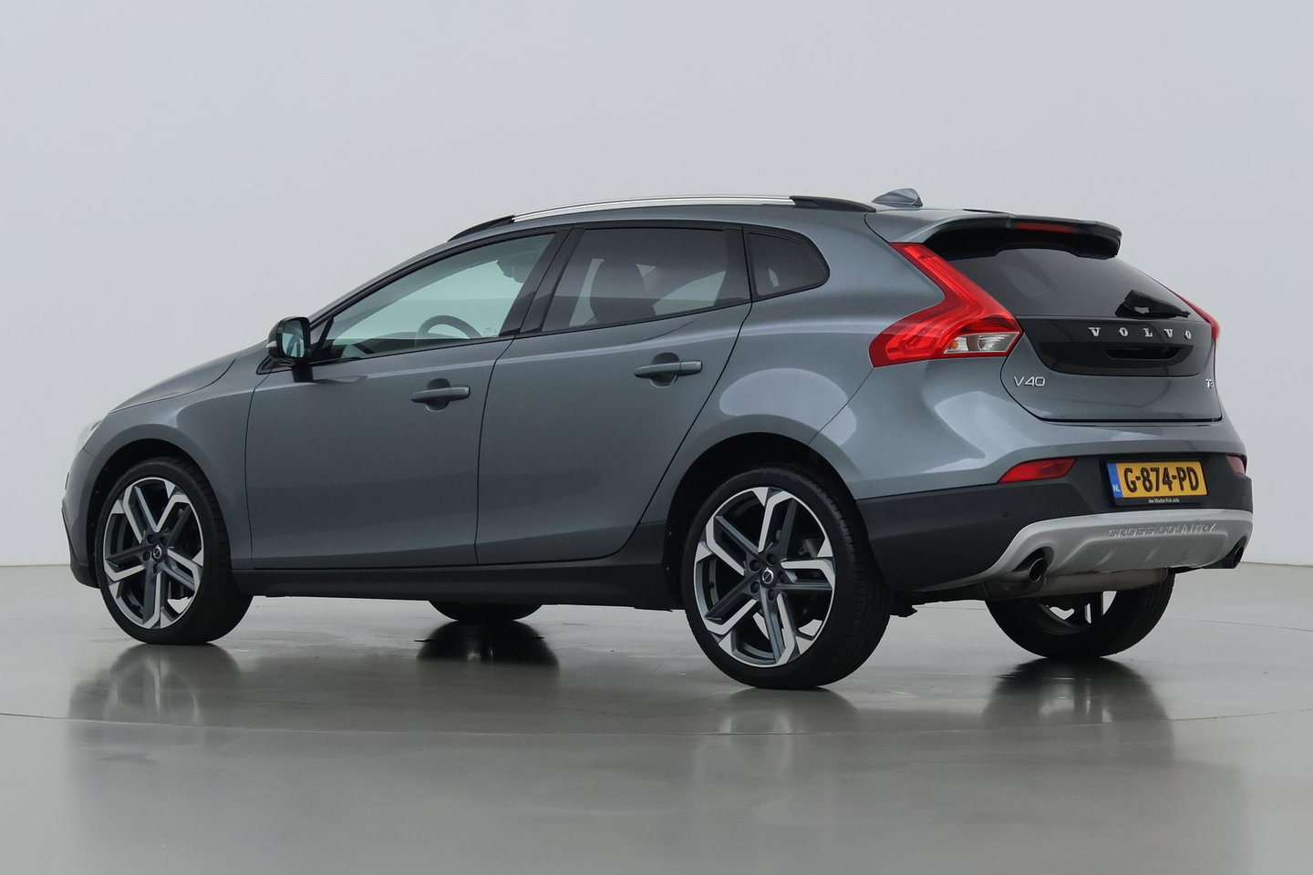 Volvo V40 Cross Country 1.5 T3 Summum | Panoramadak | Automaat | Camera | Memory | LED | Stoelverwarming | 19 inch