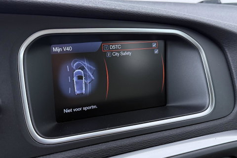 Volvo V40 1.6 T3 Momentum | Camera | Cruise Control | PDC V+A | 17 Inch