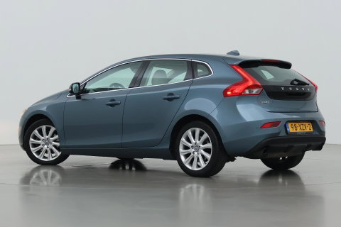 Volvo V40 1.6 T3 Momentum | Camera | Cruise Control | PDC V+A | 17 Inch