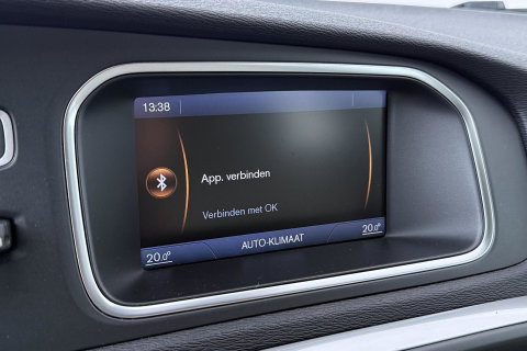 Volvo V40 1.6 T3 Momentum | Camera | Cruise Control | PDC V+A | 17 Inch