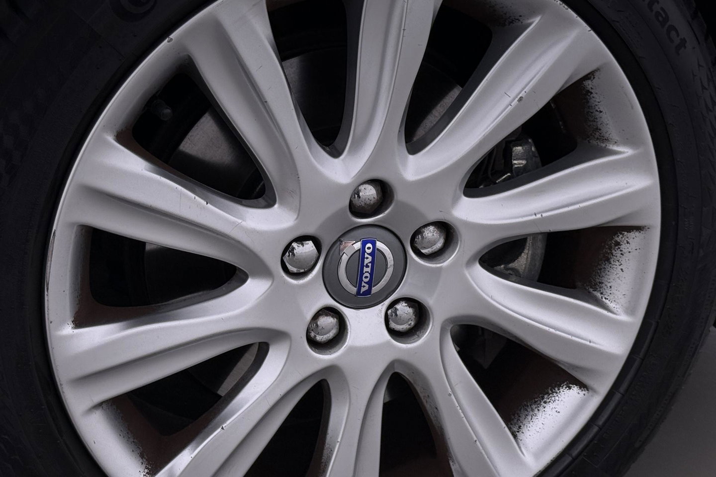 Volvo V40 1.6 T3 Momentum | Camera | Cruise Control | PDC V+A | 17 Inch