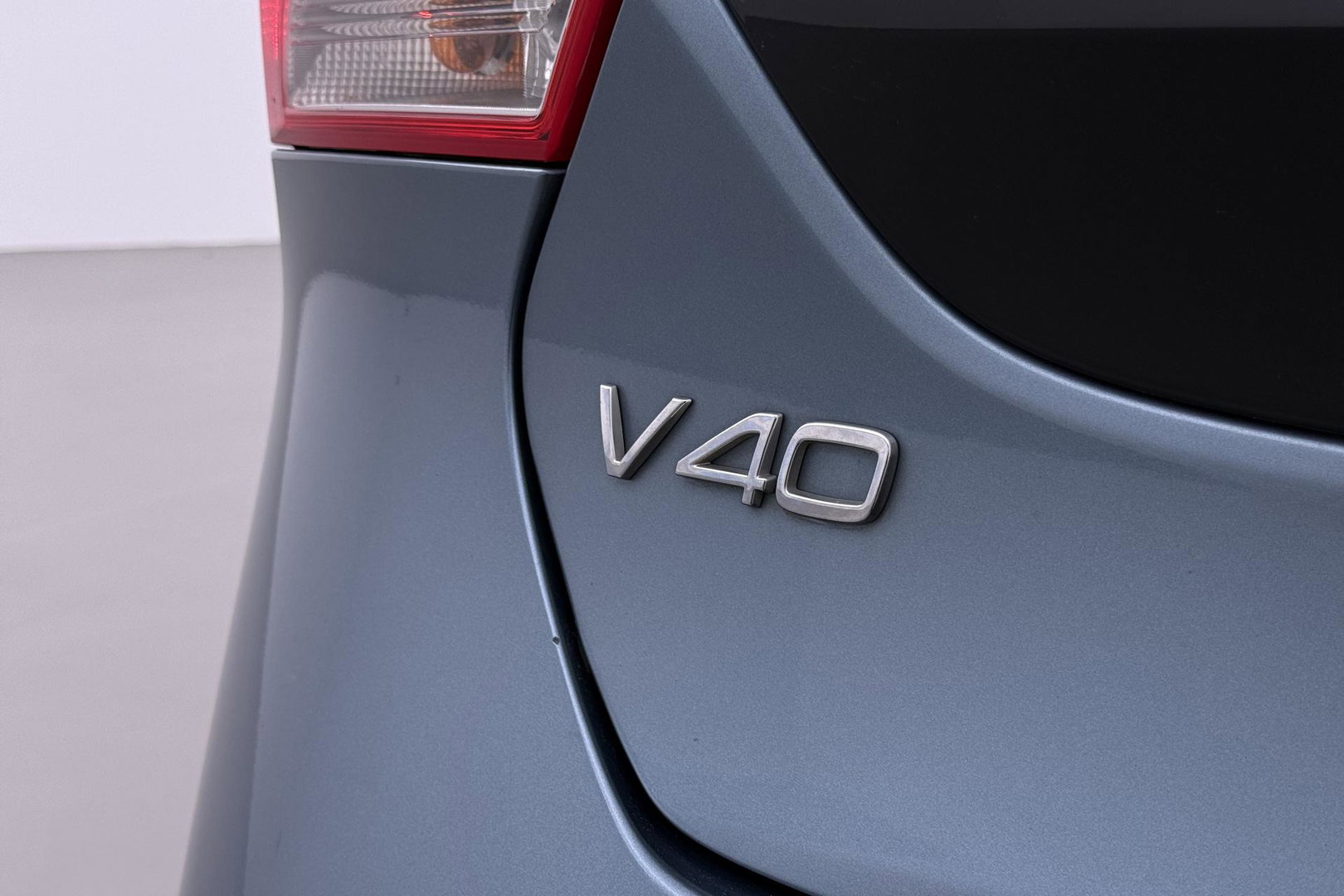 Volvo V40 1.6 T3 Momentum | Camera | Cruise Control | PDC V+A | 17 Inch