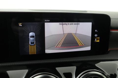 Mercedes-Benz A-Klasse 250 e Business Solution AMG Limited | Stoelverwarming | Camera | Getint Glas | 18 Inch