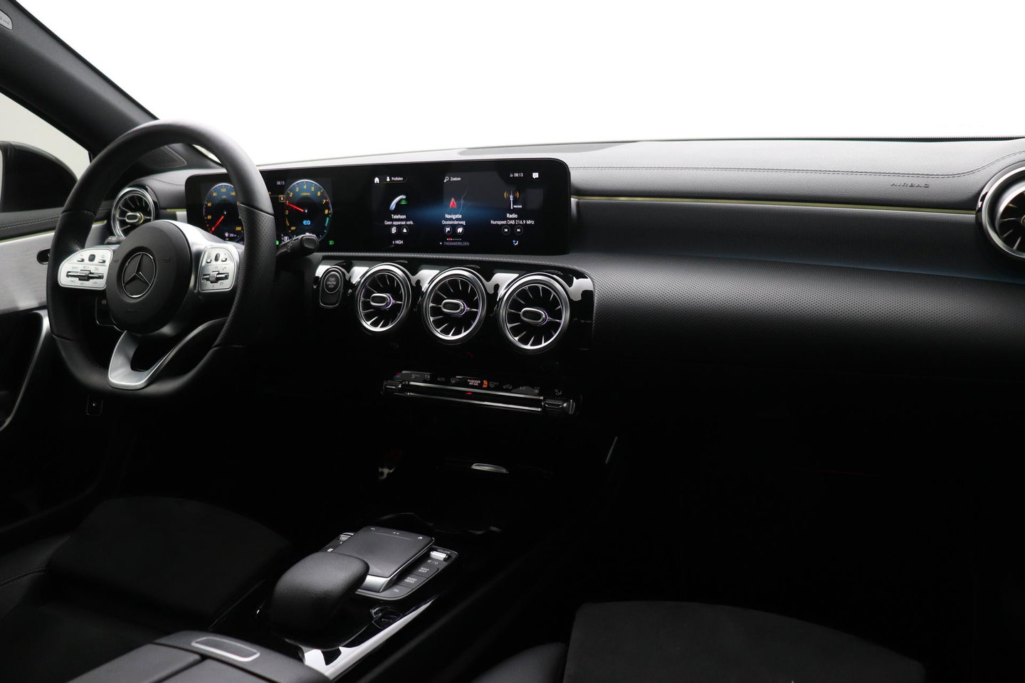 Mercedes-Benz A-Klasse 250 e Business Solution AMG Limited | Stoelverwarming | Camera | Getint Glas | 18 Inch