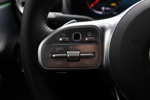 Mercedes-Benz A-Klasse 250 e Business Solution AMG Limited | Stoelverwarming | Camera | Getint Glas | 18 Inch