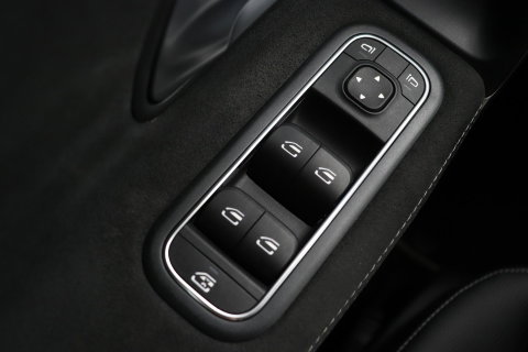 Mercedes-Benz A-Klasse 250 e Business Solution AMG Limited | Stoelverwarming | Camera | Getint Glas | 18 Inch
