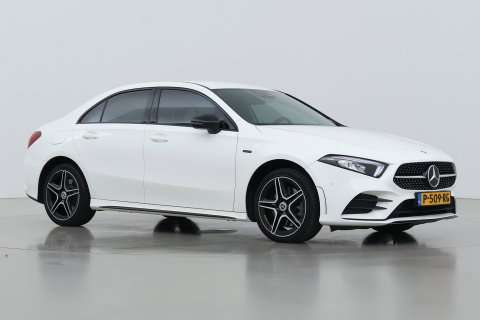Mercedes-Benz A-Klasse 250 e Business Solution AMG Limited | Stoelverwarming | Camera | Getint Glas | 18 Inch