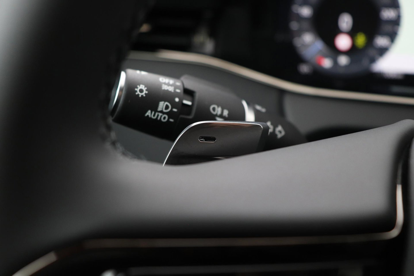 Land Rover Range Rover Evoque P270e PHEV Dynamic SE | Black Pack | Panoramadak | 360° Camera | ACC | 20 Inch