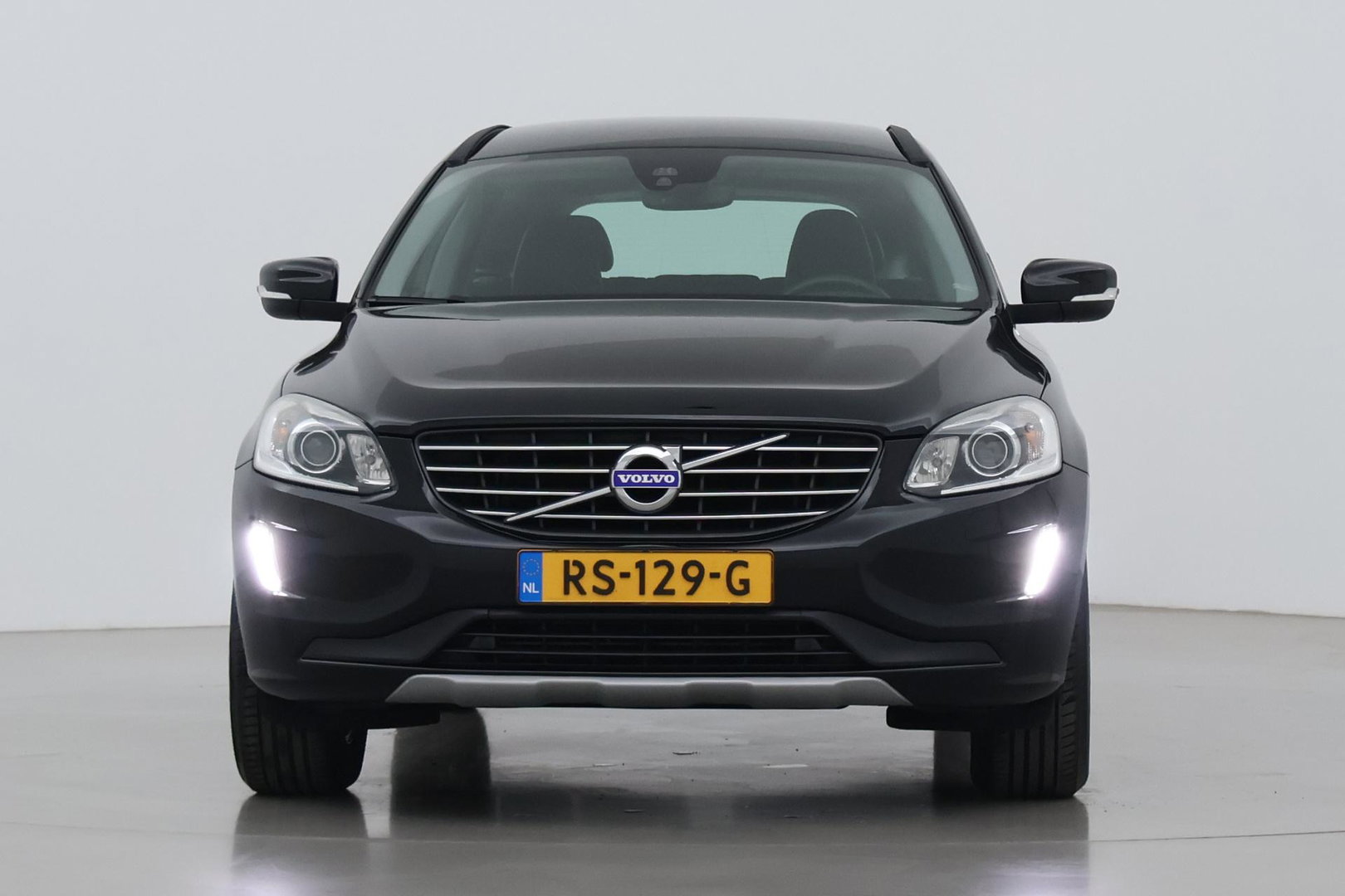 Volvo XC60 D3 FWD Polar+ | Automaat | Camera | Stoelverwarming | PDC V+A