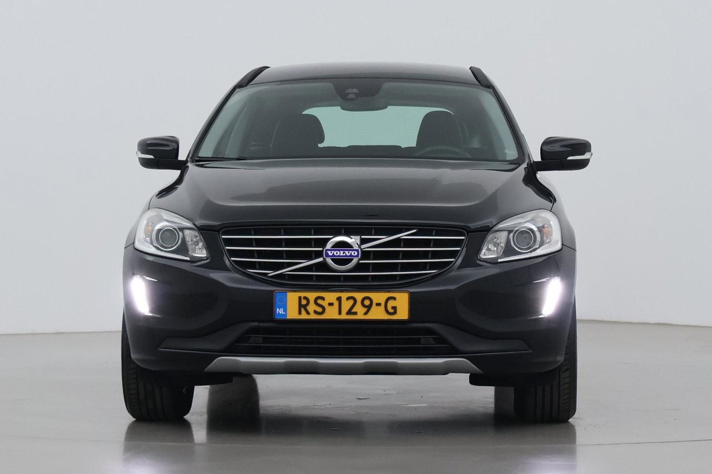 Volvo XC60 D3 FWD Polar+ | Automaat | Camera | Stoelverwarming | PDC V+A