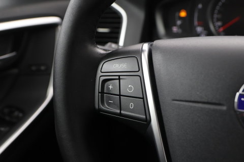 Volvo XC60 D3 FWD Polar+ | Automaat | Camera | Stoelverwarming | PDC V+A