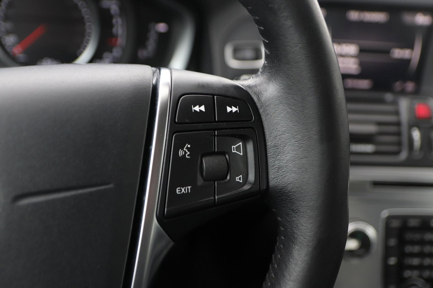 Volvo XC60 D3 FWD Polar+ | Automaat | Camera | Stoelverwarming | PDC V+A