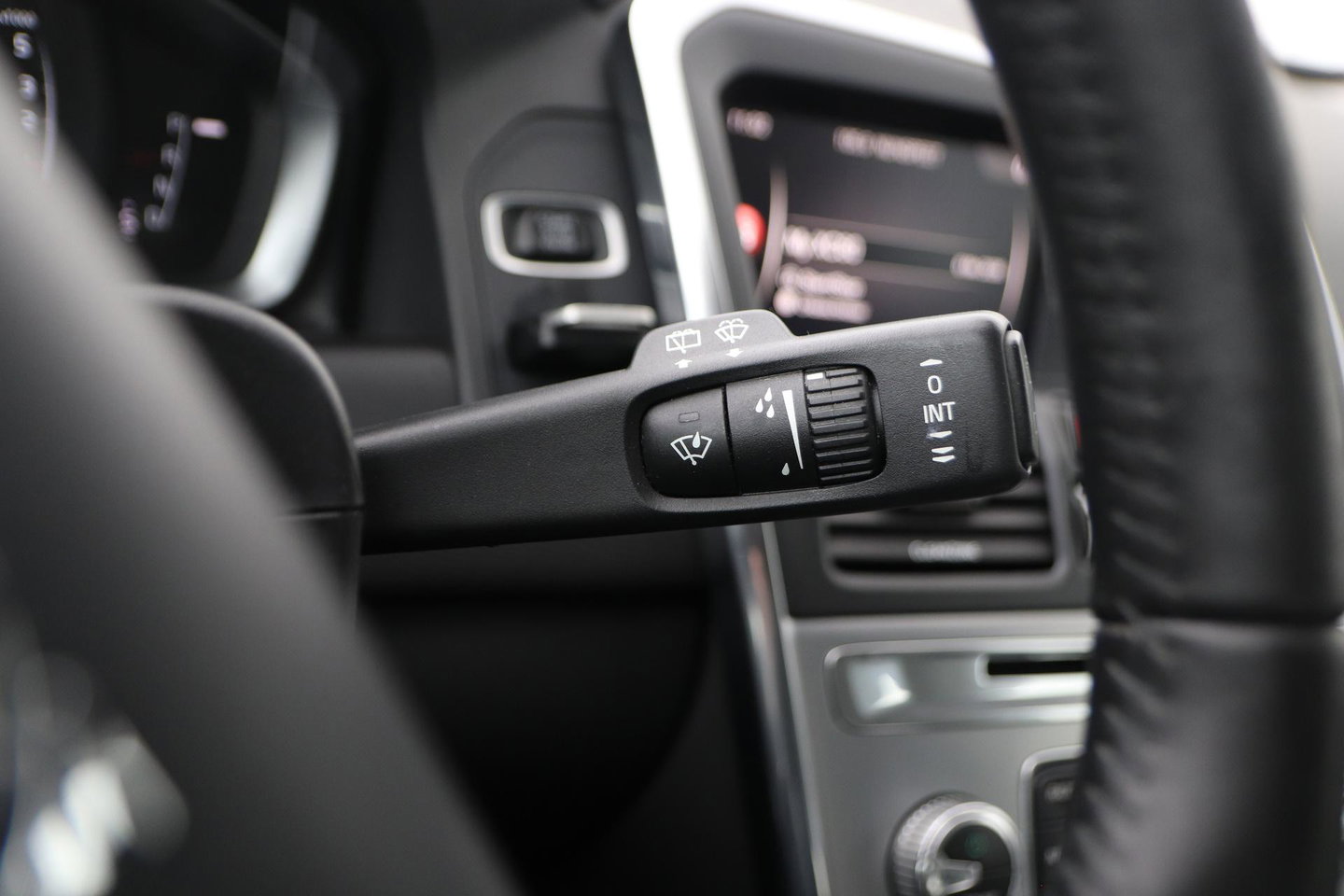 Volvo XC60 D3 FWD Polar+ | Automaat | Camera | Stoelverwarming | PDC V+A