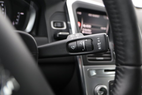 Volvo XC60 D3 FWD Polar+ | Automaat | Camera | Stoelverwarming | PDC V+A