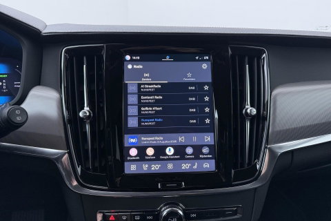 Volvo V90 T8 Plug-in hybrid Plus Dark | ACC | 360° Camera | Harman/Kardon | Keyless | Stoel+Stuurverwarming | Verwarmde Voorruit | Getint Glas