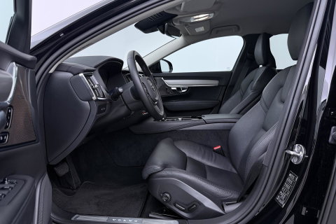 Volvo V90 T8 Plug-in hybrid Plus Dark | ACC | 360° Camera | Harman/Kardon | Keyless | Stoel+Stuurverwarming | Verwarmde Voorruit | Getint Glas