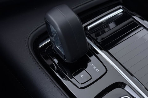 Volvo V90 T8 Plug-in hybrid Plus Dark | ACC | 360° Camera | Harman/Kardon | Keyless | Stoel+Stuurverwarming | Verwarmde Voorruit | Getint Glas