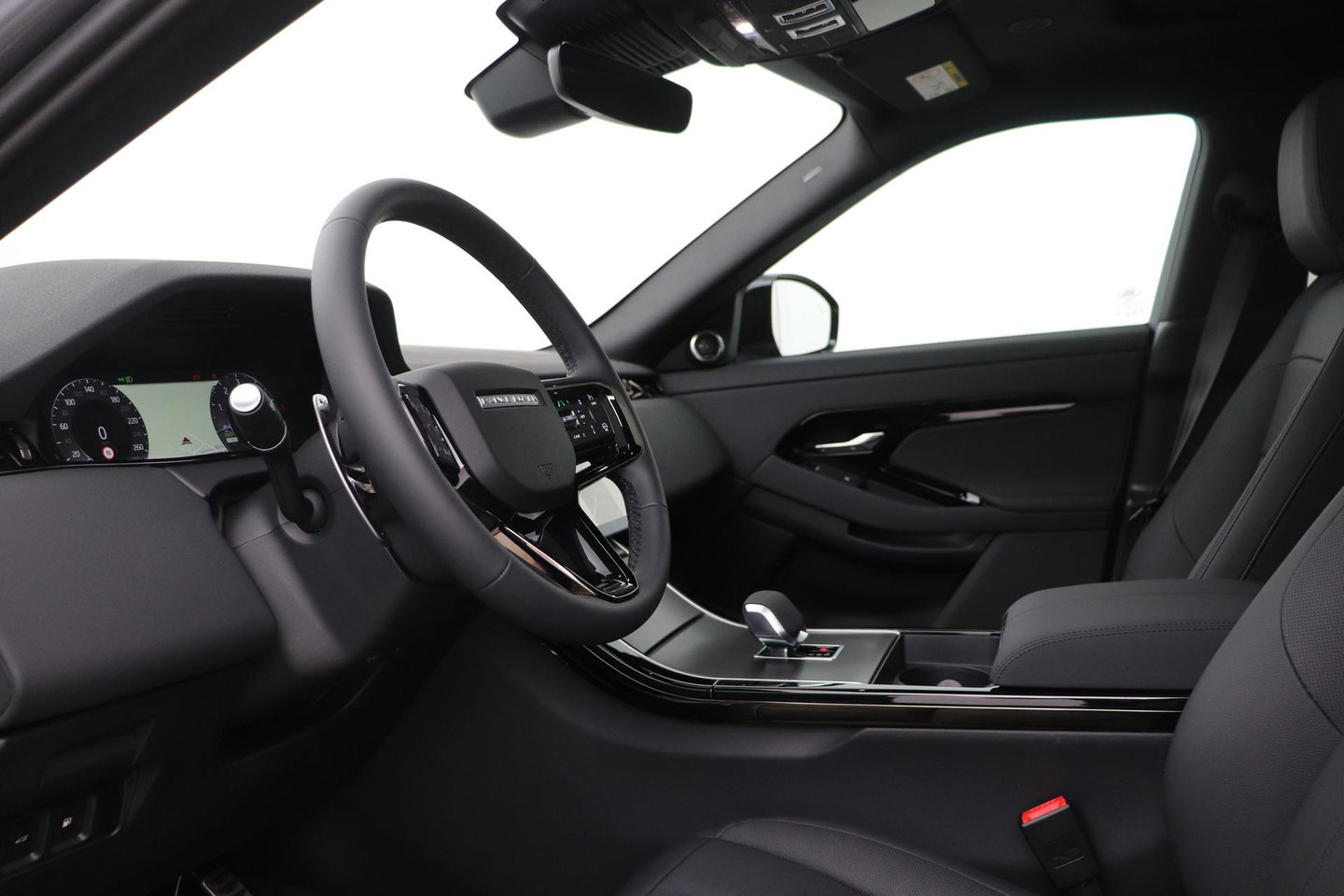 Land Rover Range Rover Evoque P270e PHEV Dynamic SE | Black Pack | Schuif/kanteldak | ACC | 20 Inch | Stuur+Voorruitverwarming