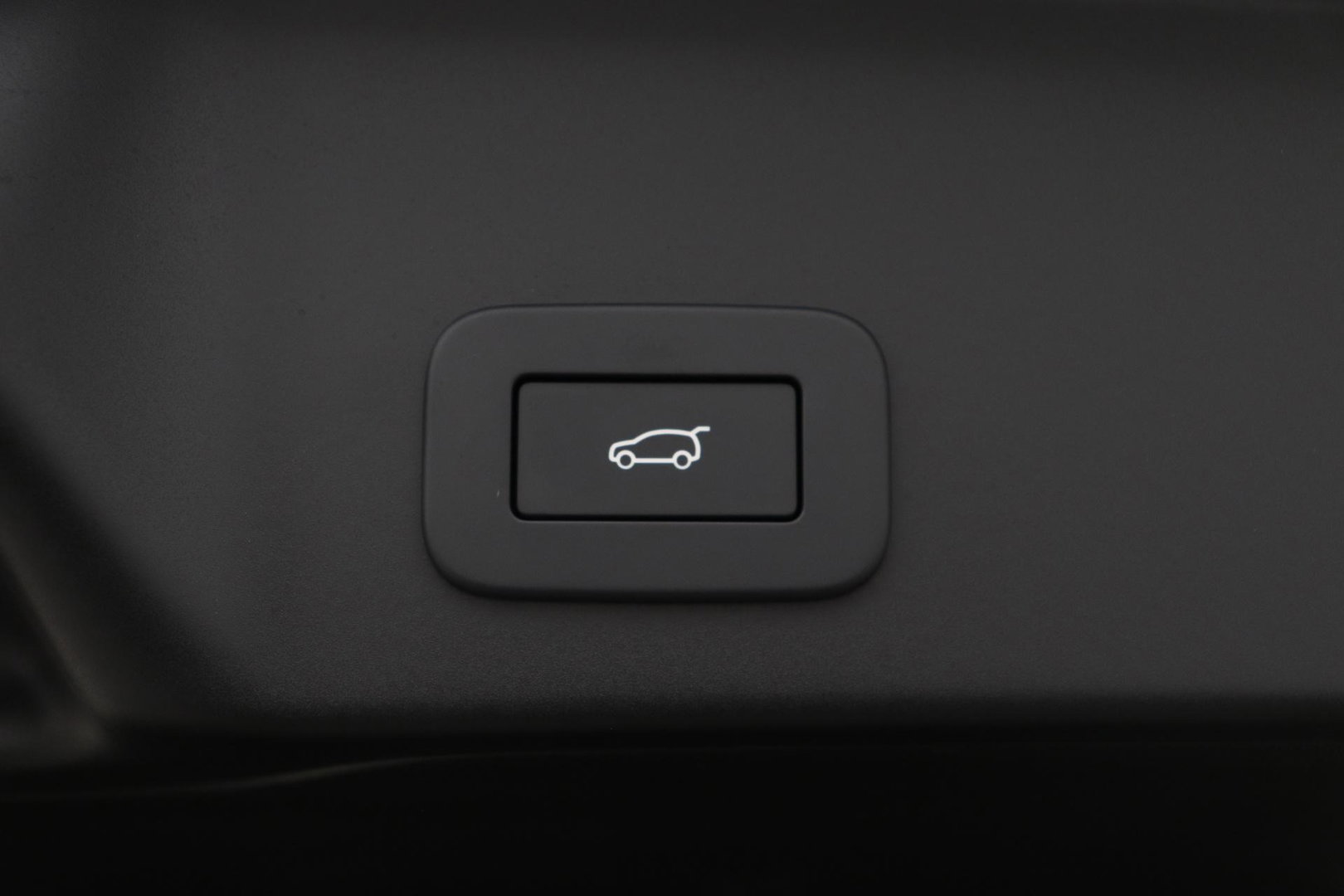 Land Rover Range Rover Evoque P270e PHEV Dynamic SE | Black Pack | Schuif/kanteldak | ACC | 20 Inch | Stuur+Voorruitverwarming