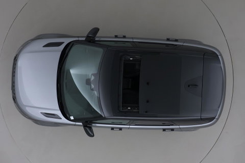 Land Rover Range Rover Evoque P270e PHEV Dynamic SE | Black Pack | Schuif/kanteldak | ACC | 20 Inch | Stuur+Voorruitverwarming