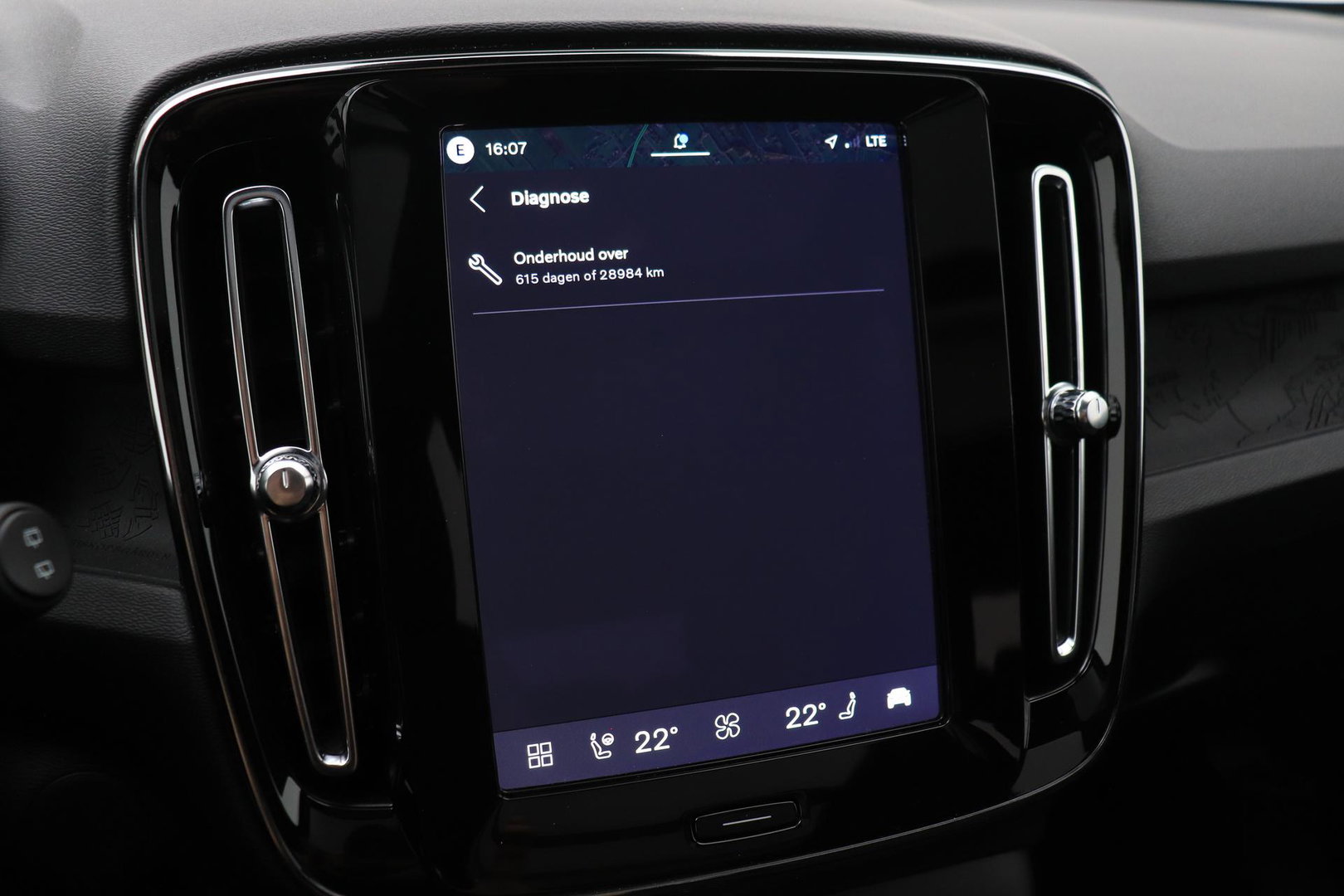 Volvo EX40 Single Motor Extended Range Plus Black Ed. 82 kWh | ACC | Panoramadak | 360° Camera | Harman/Kardon | BLIS | 20 Inch