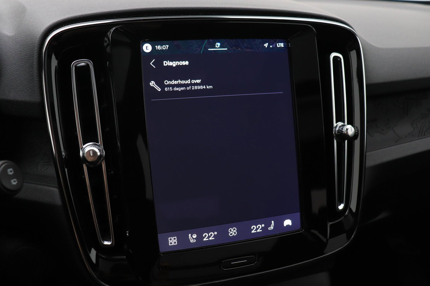 Volvo EX40 Single Motor Extended Range Plus Black Ed. 82 kWh | ACC | Panoramadak | 360° Camera | Harman/Kardon | BLIS | 20 Inch