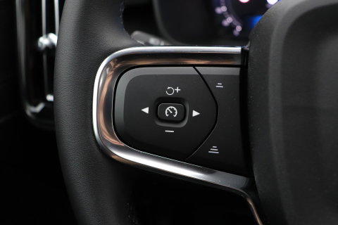 Volvo EX40 Single Motor Extended Range Plus Black Ed. 82 kWh | ACC | Panoramadak | 360° Camera | Harman/Kardon | BLIS | 20 Inch
