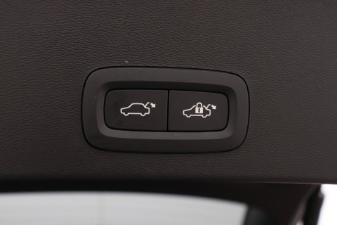 Volvo EX40 Single Motor Extended Range Plus Black Ed. 82 kWh | ACC | Panoramadak | 360° Camera | Harman/Kardon | BLIS | 20 Inch