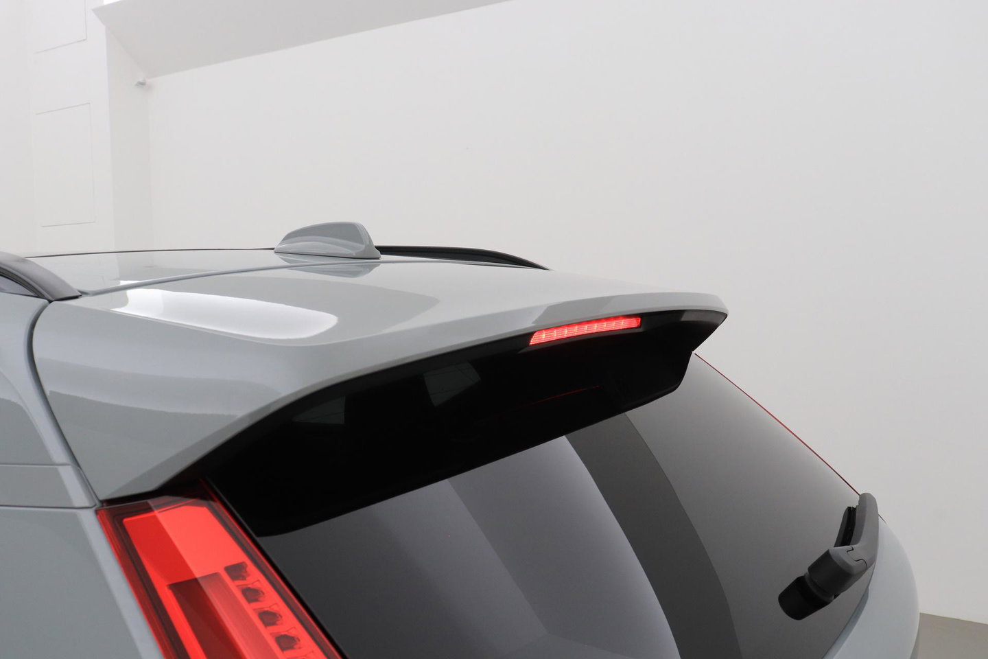 Volvo EX40 Single Motor Extended Range Plus Black Ed. 82 kWh | ACC | Panoramadak | 360° Camera | Harman/Kardon | BLIS | 20 Inch