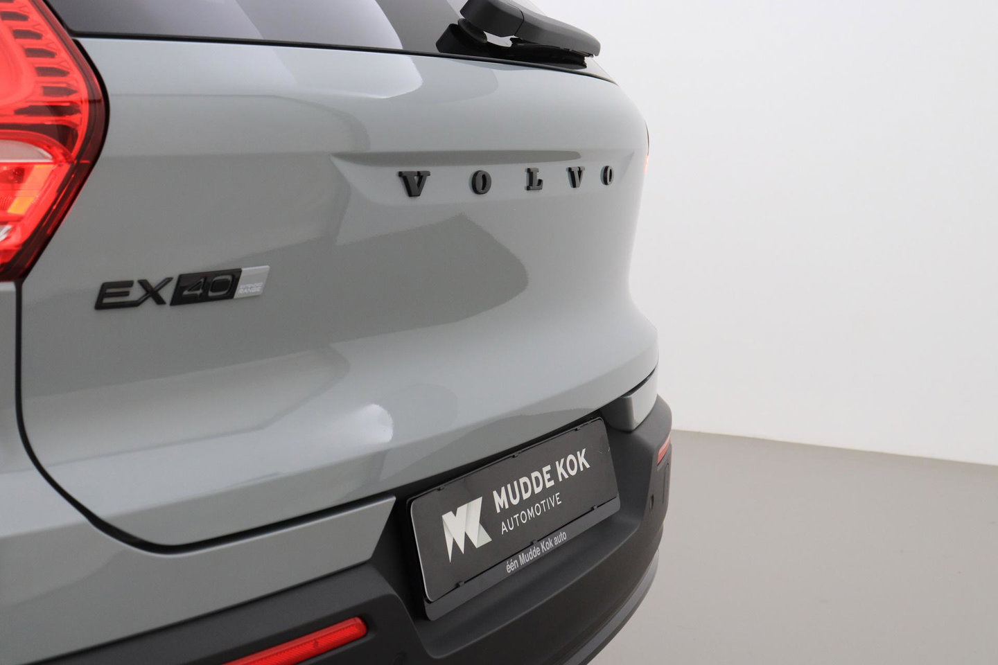 Volvo EX40 Single Motor Extended Range Plus Black Ed. 82 kWh | ACC | Panoramadak | 360° Camera | Harman/Kardon | BLIS | 20 Inch