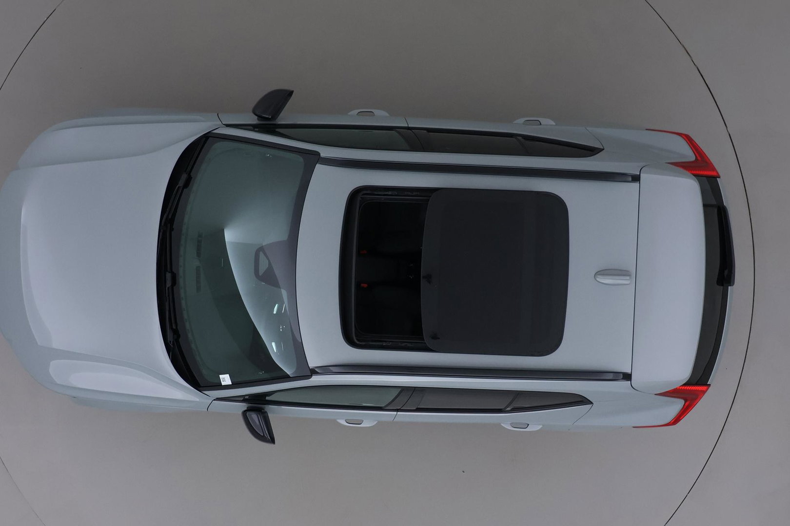 Volvo EX40 Single Motor Extended Range Plus Black Ed. 82 kWh | ACC | Panoramadak | 360° Camera | Harman/Kardon | BLIS | 20 Inch