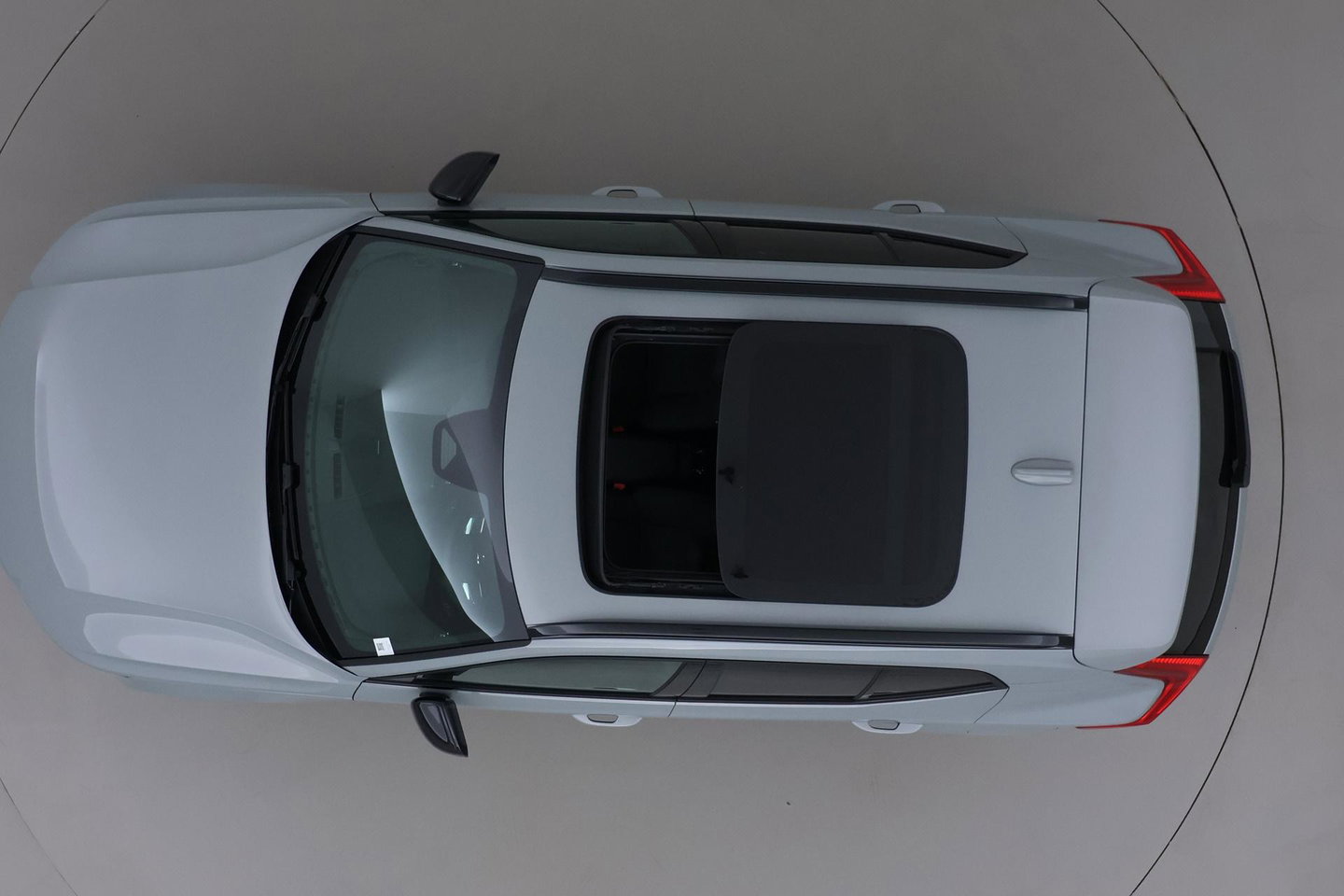 Volvo EX40 Single Motor Extended Range Plus Black Ed. 82 kWh | ACC | Panoramadak | 360° Camera | Harman/Kardon | BLIS | 20 Inch