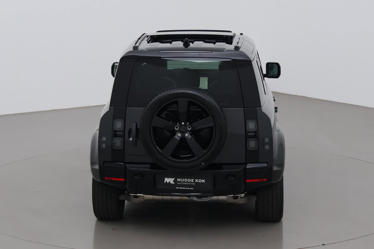 Land Rover Defender 2.0 P300e 110 X-Dynamic HSE | FACELIFT | ClearSight | Meridian Surround | Head-Up | ACC | Panoramadak | Trekhaak