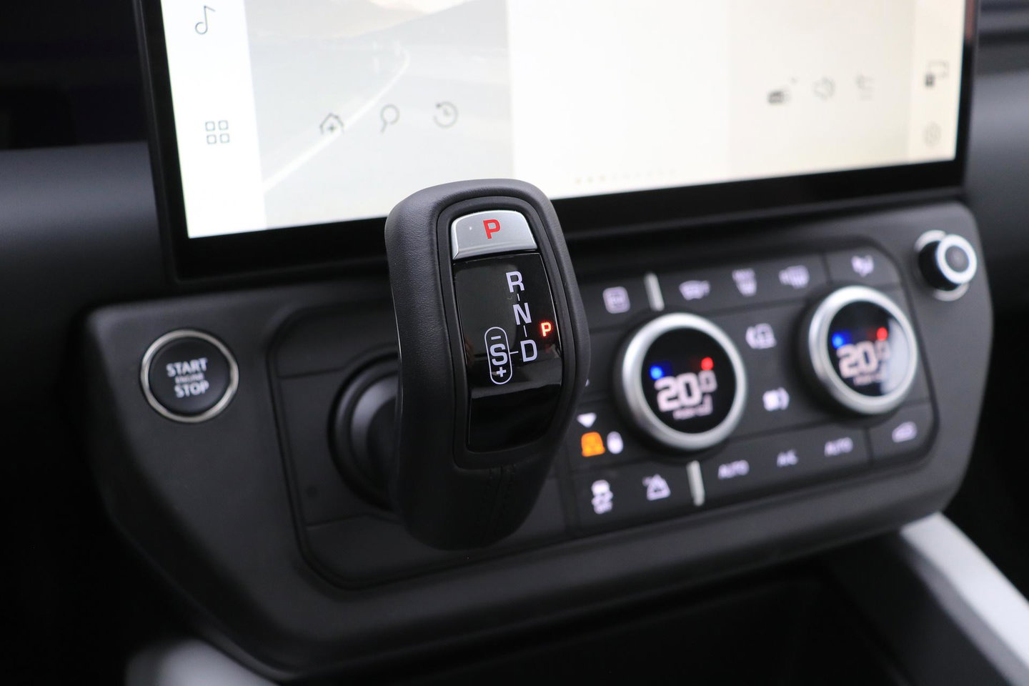 Land Rover Defender 2.0 P300e 110 X-Dynamic HSE | FACELIFT | ClearSight | Meridian Surround | Head-Up | ACC | Panoramadak | Trekhaak
