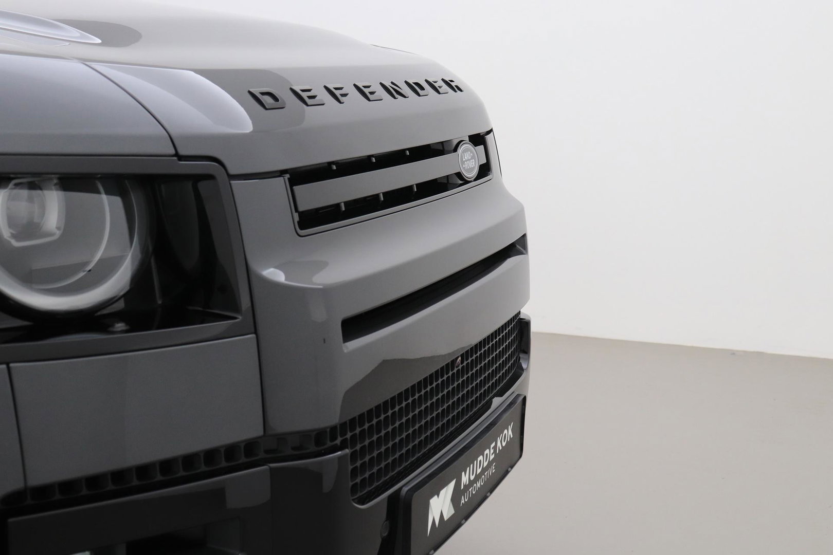 Land Rover Defender 2.0 P300e 110 X-Dynamic HSE | FACELIFT | ClearSight | Meridian Surround | Head-Up | ACC | Panoramadak | Trekhaak