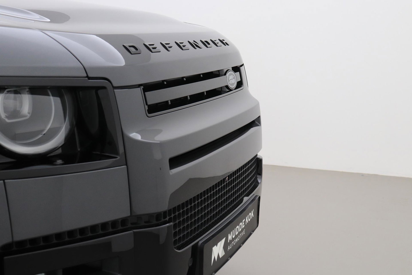 Land Rover Defender 2.0 P300e 110 X-Dynamic HSE | FACELIFT | ClearSight | Meridian Surround | Head-Up | ACC | Panoramadak | Trekhaak