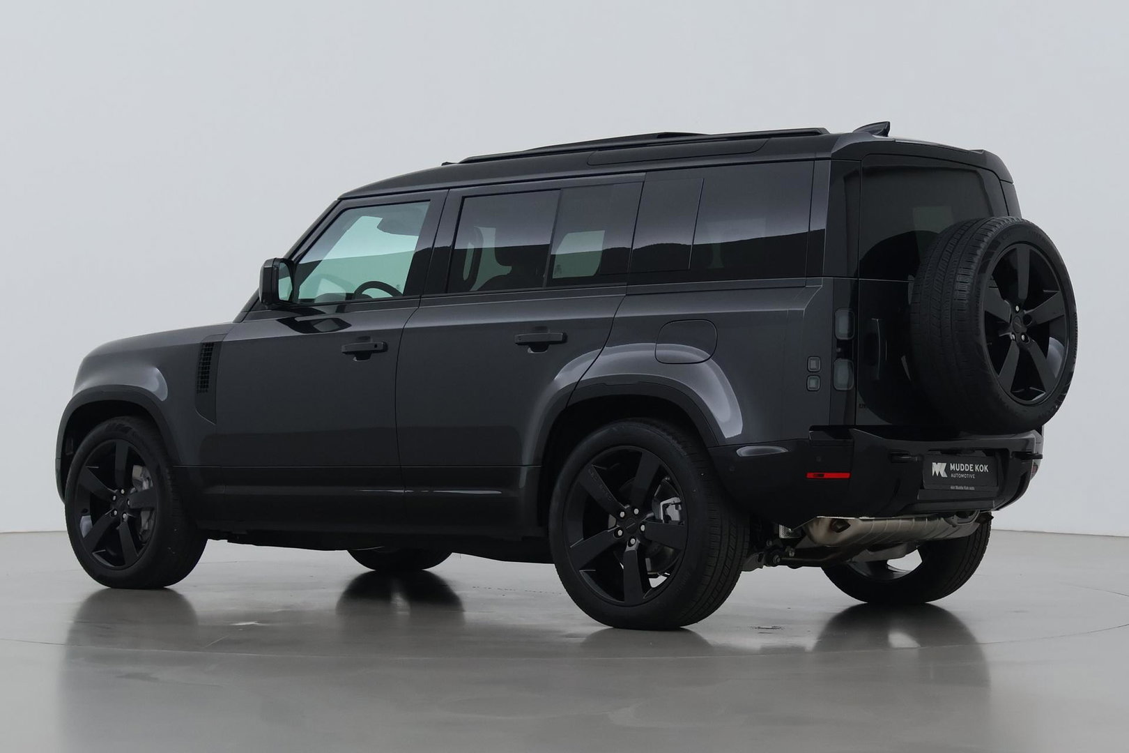 Land Rover Defender 2.0 P300e 110 X-Dynamic HSE | FACELIFT | ClearSight | Meridian Surround | Head-Up | ACC | Panoramadak | Trekhaak